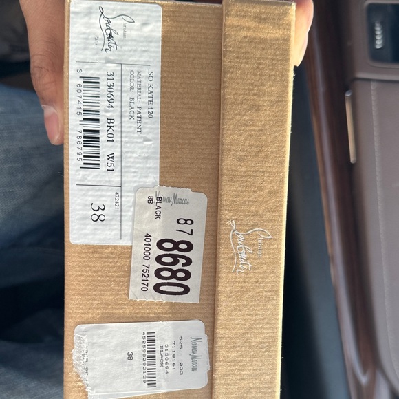 Christian Louboutin Black Patent Pumps So Kate size 38 - Picture 10 of 10